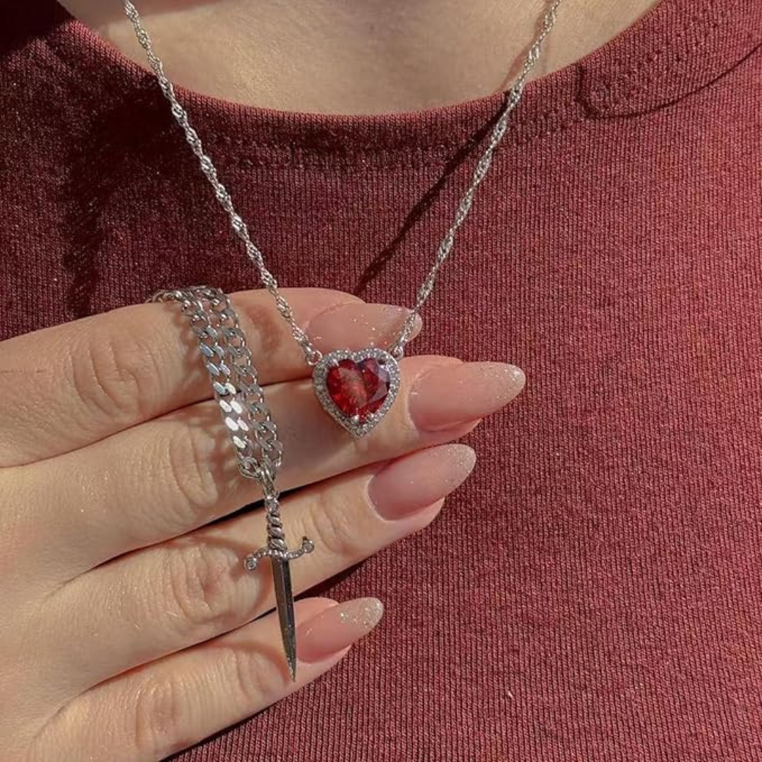 Collar Corazón y Espada