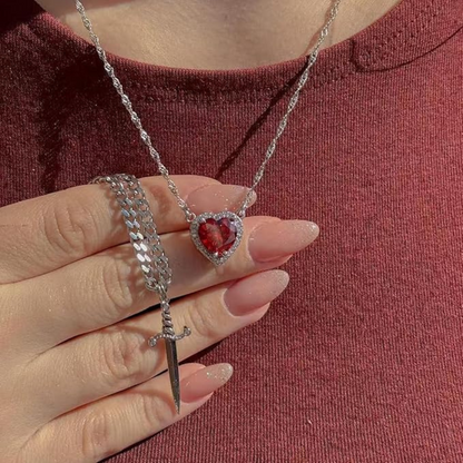 Collar Corazón y Espada